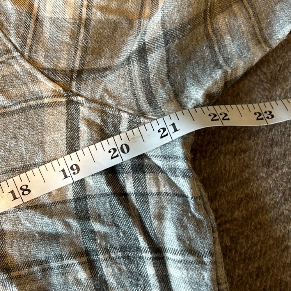Fidelity button up - Picture 6 of 7